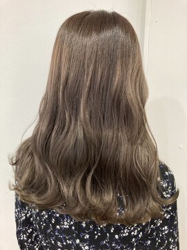 ルートエイチ 市川(Root H) ダブルカラーミルクティーベージュインナーカラーショートボブ