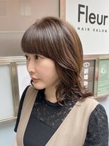 フルール(Fleur)&nbsp;前髪カット 韓国風レイヤーカット くびれミディアム