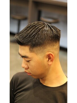 バーバー ショップ ネオ(BARBER SHOP NEO) フェザーアップ