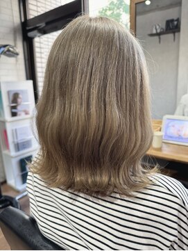 ビスイル 秋葉原店(Vis ill) 韓国レイヤー姫カットレイヤー大人可愛い20代30代ウルフレイヤー