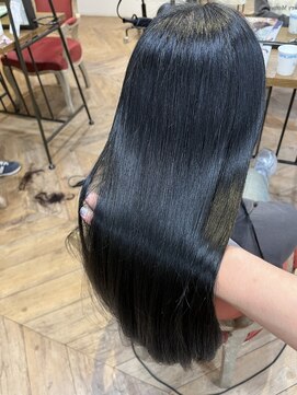 エターナル(ETERNAL) 20代/ロング/髪質改善カラー/ブルーブラック