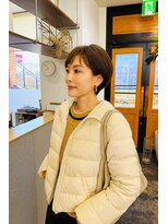 コポル(Copol)&nbsp;まわりと差がつく大人ショート×明るい白髪染めヘーゼルベージュ