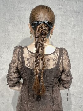 シー(shii..) 《shii../内城》#お呼ばれヘア #結婚式ヘア