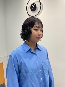 フィット ヒュー 千葉(fit hue) ミルクティーブロンド/ダークブルー/デジタルパーマ/千葉駅