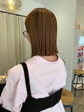 カシータヘアー(Casita hair) 切りっぱなしボブ/ブリーチなしダブルカラー/ライトブラウン