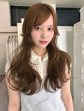 ウィットサークル(wit circle) ベージュカラーにレイヤースタイル
