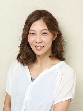 ヘアーラウンジラインビアス(Hair lounge Line Vias) エアリールーズで品のあるアッシュミディ