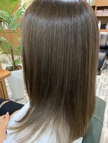 ビーチ ヘア メイク 綱島店(BEACH hair make)&nbsp;フローディア/ストレート/艶感UP♪/シアーグレージュカラー