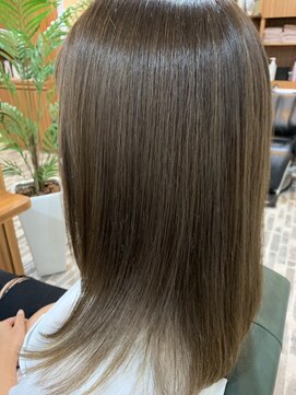 ビーチ ヘア メイク 綱島店(BEACH hair make) フローディア/ストレート/艶感UP♪/シアーグレージュカラー