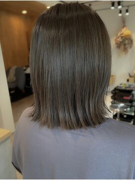 オリ(OLI) オリーブカラー