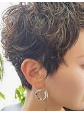 リベア トウキョウ 東大島店(Rever Tokyo) パーマ/ベリーショート/ハイライト[東大島/東大島駅]