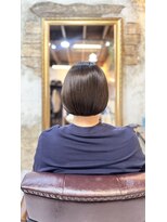 トイロ(toiro)&nbsp;ミニマムボブとオリーブベージュ