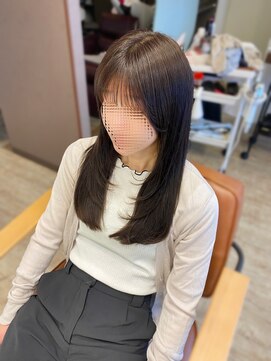 マーリャヘアー(mallia hair) レイヤースタイルレイヤーカットロングレイヤー小顔スタイル