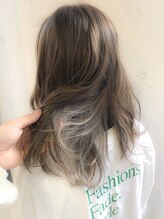 インナーカラーはヘアースタイルとの組み合わせでデザインします♪