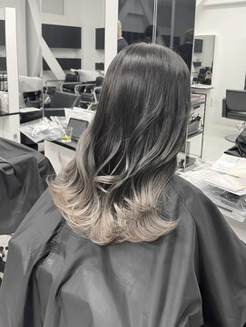 アライブ キチジョウジ(ALIVE Kichijoji) グレージュグラデーションカラー