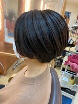 美容室ヒラトヤ 仙北店 大人可愛いカーキアッシュ小顔マッシュショートボブ30代40代