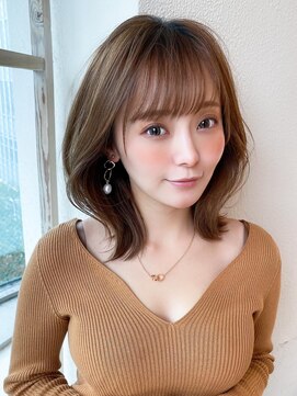 ラルユー 金山(LallYou) 後れ毛が可愛い顔周りレイヤー/ナチュラルアッシュ/顔周り