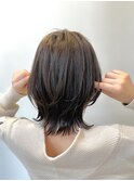 小顔くびれミディアムレイヤーウルフ美髪艶感サイドバング高岡