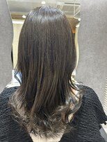 ルプル バイ フェイス 磯子(L'pul by face)&nbsp;グレー味がポイントのオリーブグレージュカラー