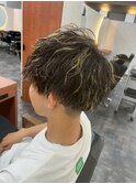 ミニウルフチェリーブラウンホワイトグレージュフェザーパーマ