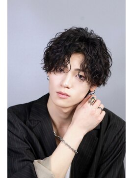 レイ(REI) 波打ちセンターパート