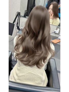 アッシュベージュ