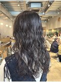 冬の大人可愛い◎ロングパーマ×ニュアンスウェーブ透明感