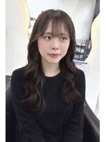 ラビス(Lovis) 黒髪カタログ/ボブルフ/ネビージュ/小顔に見せるヘア/ワンレン