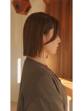 グーム(goom.) 30代40代大人可愛い切りっぱなしボブ×グレージュカラー