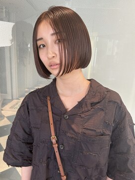 モンルル プル(mon loulou + plus) 切りっぱなしボブ、ボブ、大人ボブ