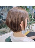 グレージュ×ショートボブ
