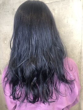 ヘアーアンドメイク ファット(Hair&Make PHAT) ウェーブロングダークネイビーカラー10代20代30代