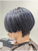 ハンサムショート×ネイビーブルー×デザインカラー
