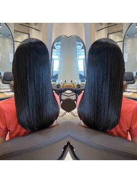 ポラリス(Polaris) 表面の毛羽立ちも抑える縮毛矯正