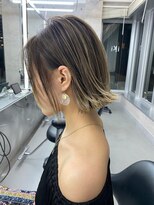 イキ 表参道(iki omotesando)&nbsp;モード/無造作ウェーブ/大人ガーリー[表参道駅]