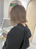 ヘアー アイス カンナ(HAIR ICI Canna) 大人可愛い切りっぱなしボブオリーブハイライトベージュカラー