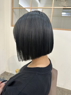 メール(mer) ぷつっとあご下ボブ