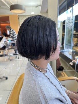 キサ ファータ 恵比寿(kisa fata) 大人可愛い20304050代黒髪ショートボブ 前髪なし 前下がり