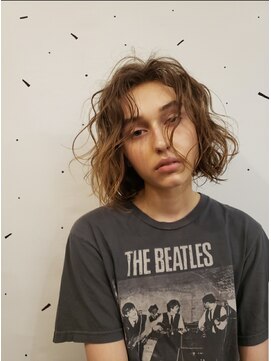 バックボッカー(BACK BOCKER) ウェーブボブ