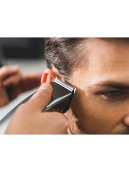 【南大沢駅徒歩0分★】駅構内のため、お仕事帰りのビジネスマンにおすすめ◎高技術を低価格でご提供！