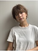 ビーチベージュ×ふわっとショート