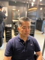 ザマンリバレッジニューヨーク(THE MAN LeverageNewYork)&nbsp;大人海外七三フェードグレイヘア：大村　大心