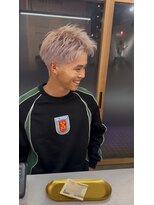 メンズサロン キング 心斎橋店(Men’s salon K!ng) ホワイトメッシュ/ツイスト/ツイスパ/パーマ/メンズ/眉毛/心斎橋