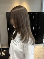 シーク 天神(SEEK)&nbsp;グレージュヘア/オリーブカラー/透明感カラー/レイヤーカット