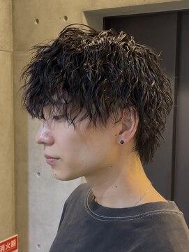 ブルニール 中崎町(BLEUNIR) ツイストスパイラル ソフトツイスト 無造作 ウルフ