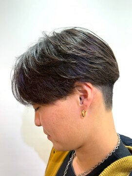 レボルトヘアー(R EVOLUT hair) 波巻きツイストスパイラル/リバースセンターパート/柏駅
