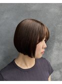 切りっぱなしボブ　