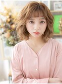 ミルクティーブロンドオン眉くびれレイヤーハッシュカット20代c9