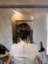 サーディースリーエーカーズヘアスタジオ(33Acers Hair Studio)&nbsp;ルーズシニヨン