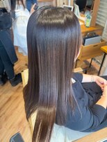 ヘアーショップ エヌアンドエー 越谷店(hair shop N&A)&nbsp;艶やかなまとまりで魅せるナチュラルロングストレート